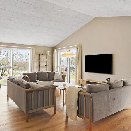 6 Bedroom Cozy In * Hobro